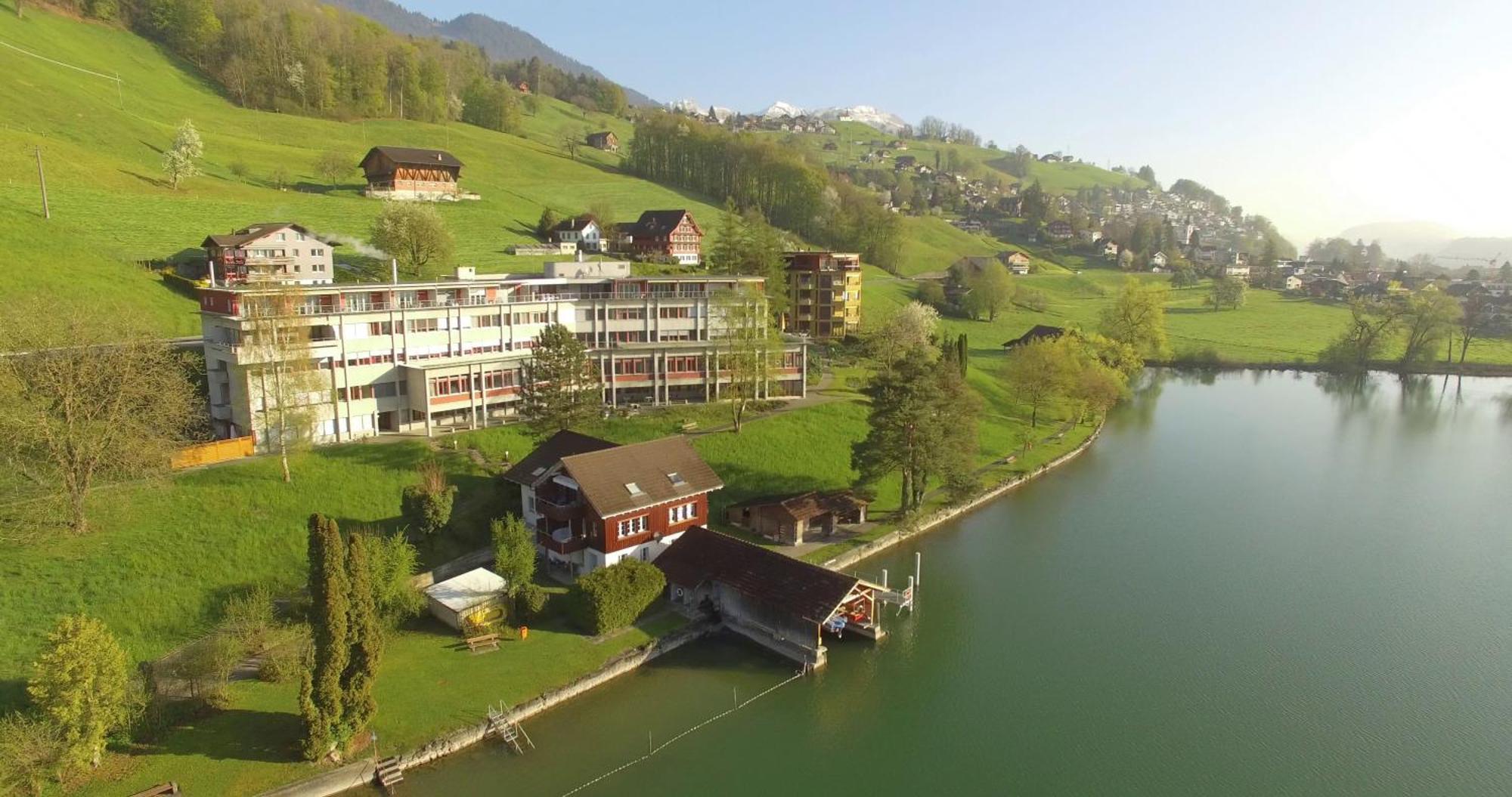 Hotel Kurhaus Am Sarnersee Sarnen Exterior foto
